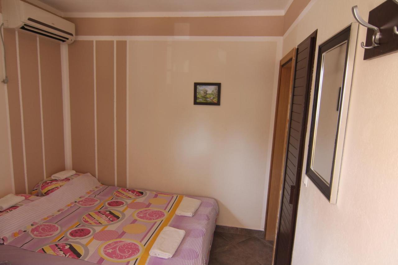 Apartments in villa Viktoria Sutomore Esterno foto