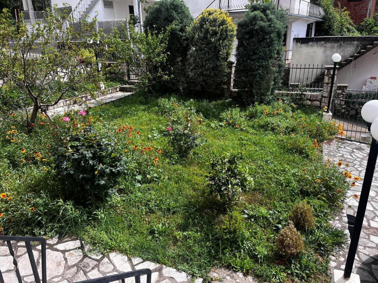 Apartments in villa Viktoria Sutomore Esterno foto